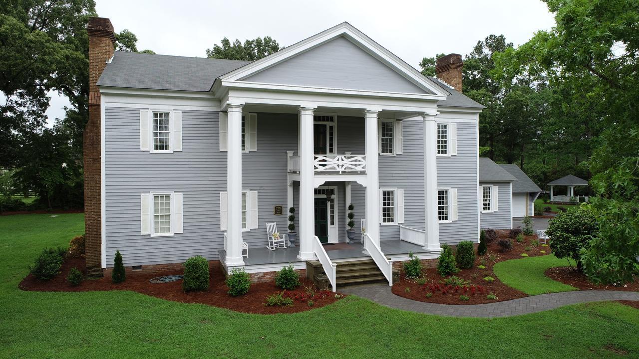 The Elizabethtown Inn Exterior photo